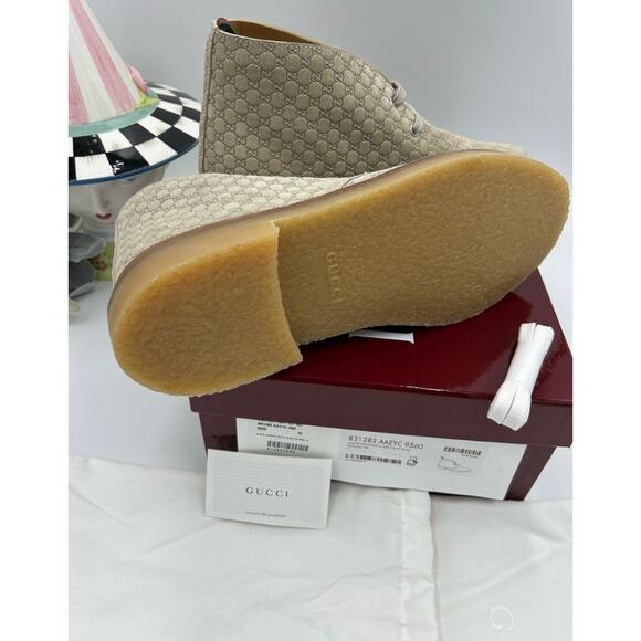 Men\'s Gucci, GG embossed desert boots size 10 made in Italy main image 10